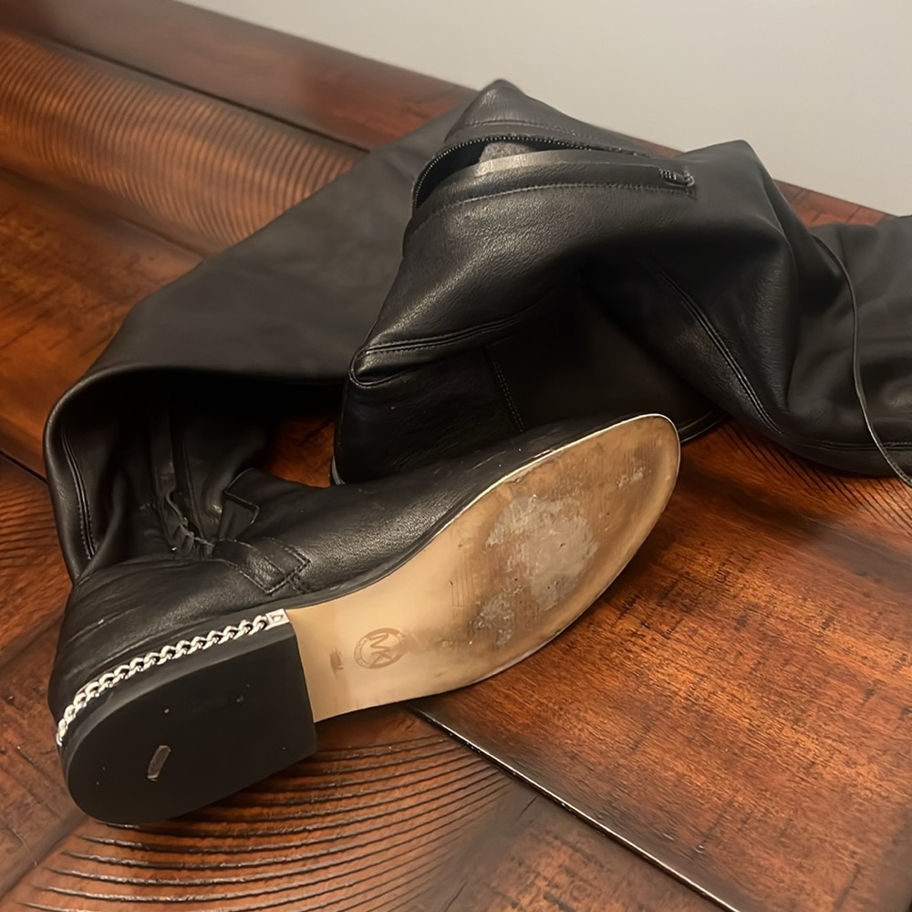 Use - Picture 3 of 3